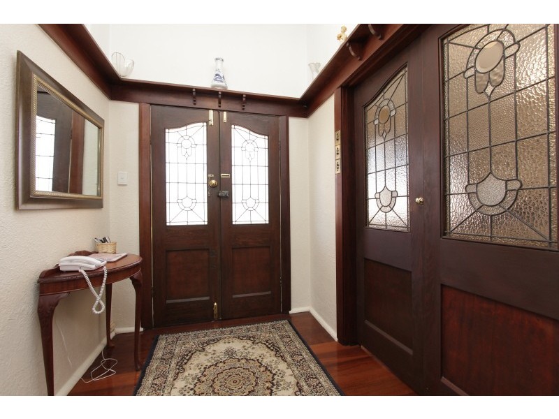 114 Canning Highway (access off Pennington Lane), South Perth WA 6151