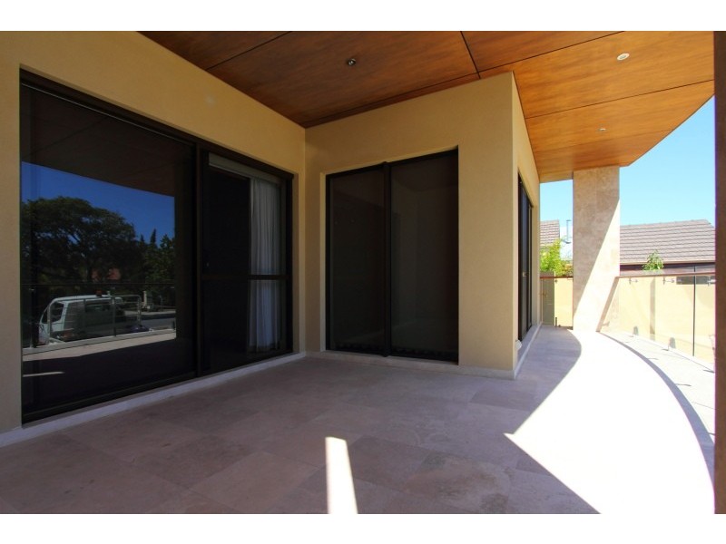 a/124 Coode Street, South Perth WA 6151