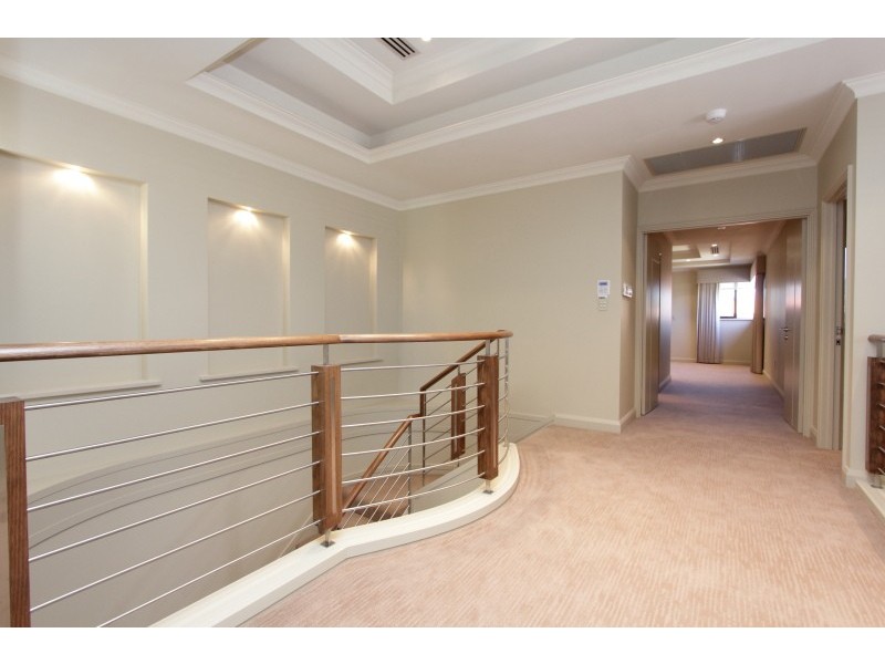 a/124 Coode Street, South Perth WA 6151