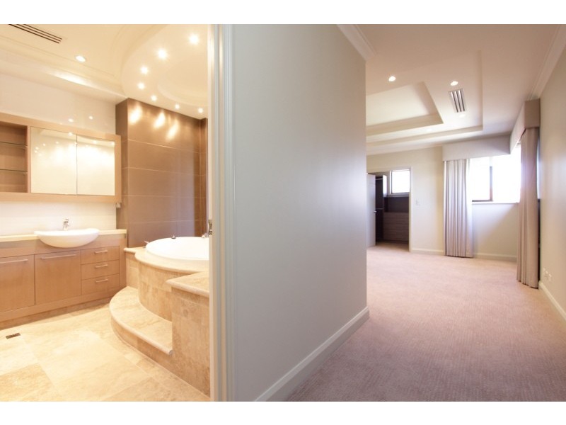 a/124 Coode Street, South Perth WA 6151