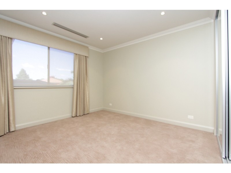 a/124 Coode Street, South Perth WA 6151