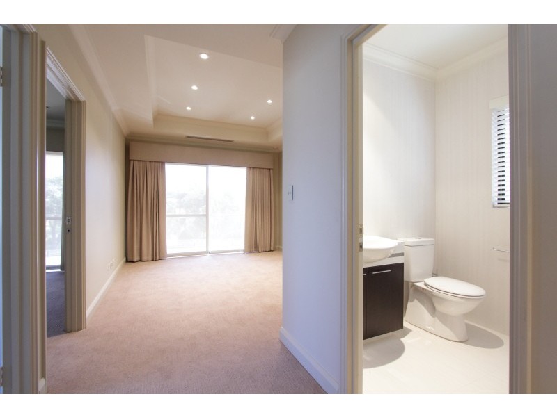 a/124 Coode Street, South Perth WA 6151