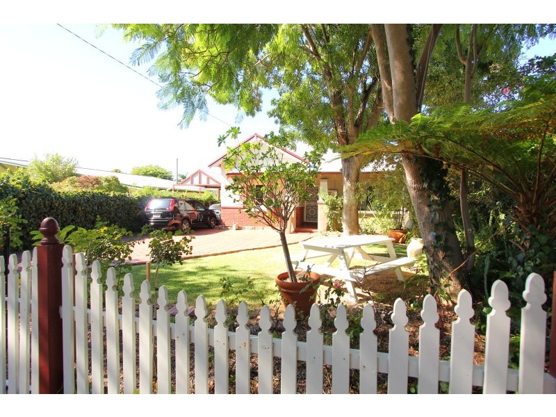 40 Hubert Street, East Victoria Park WA 6101