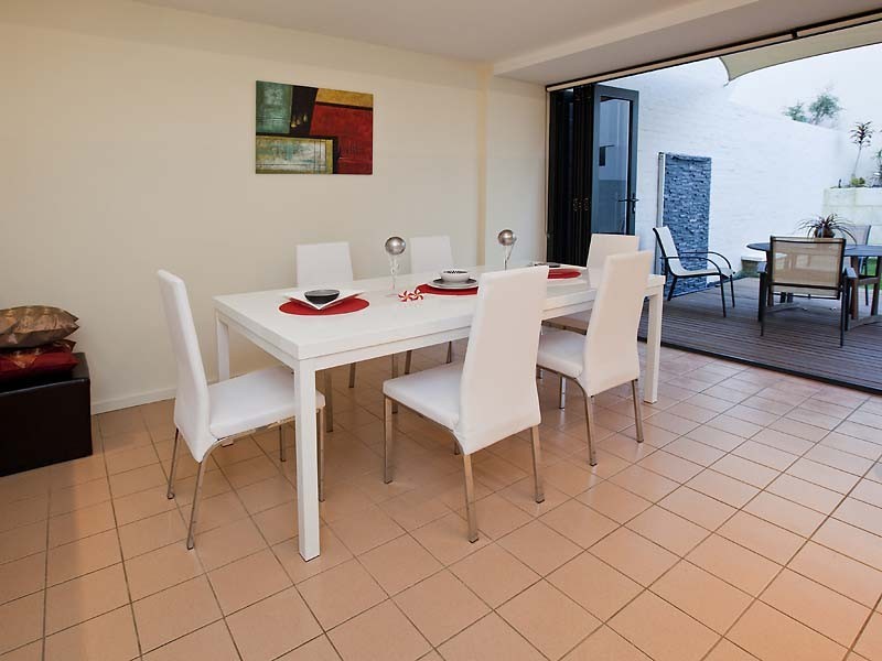 2/5 Rose, South Perth WA 6151