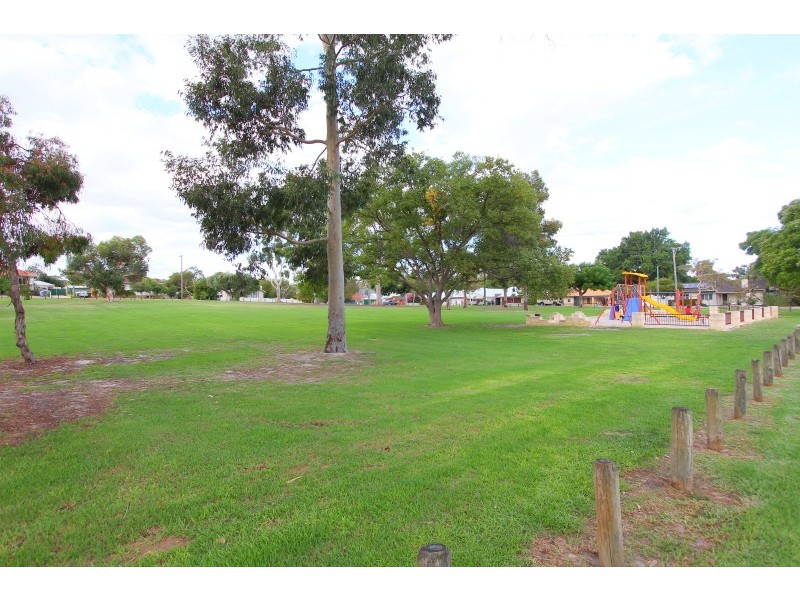 1 Creaton Street, East Victoria Park WA 6101