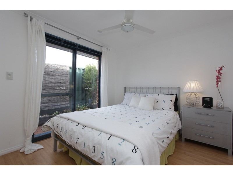 1 Creaton Street, East Victoria Park WA 6101