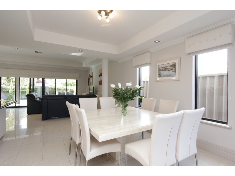 76A Robert Street, Como WA 6152