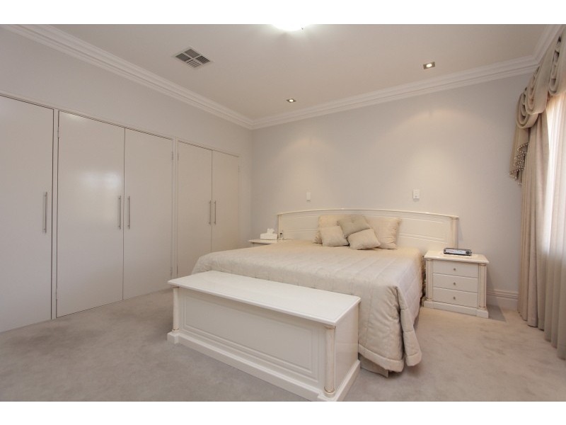 76A Robert Street, Como WA 6152