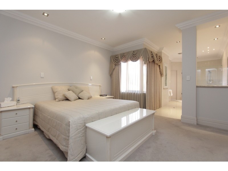 76A Robert Street, Como WA 6152