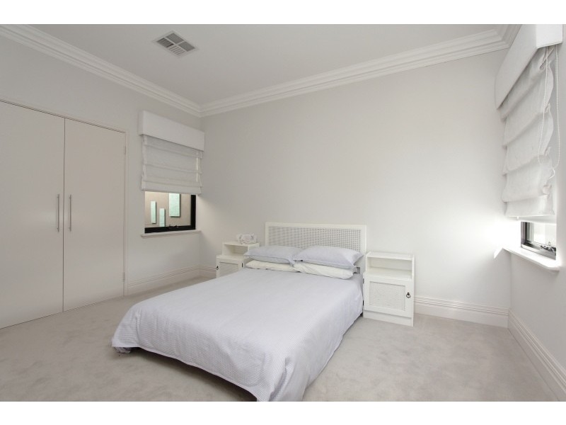 76A Robert Street, Como WA 6152