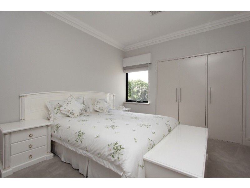 76A Robert Street, Como WA 6152