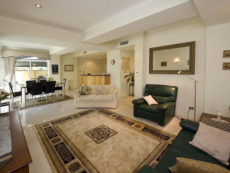 1/146A Mill Point Road, South Perth WA 6151