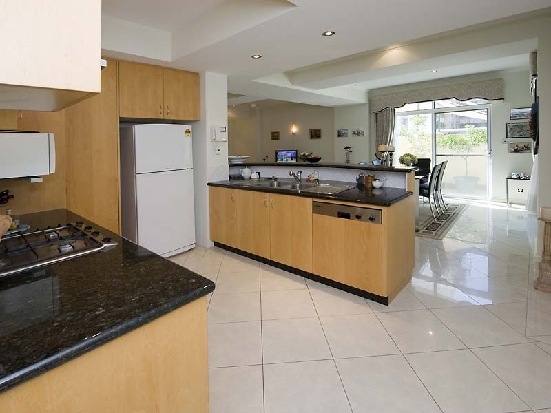 1/146A Mill Point Road, South Perth WA 6151