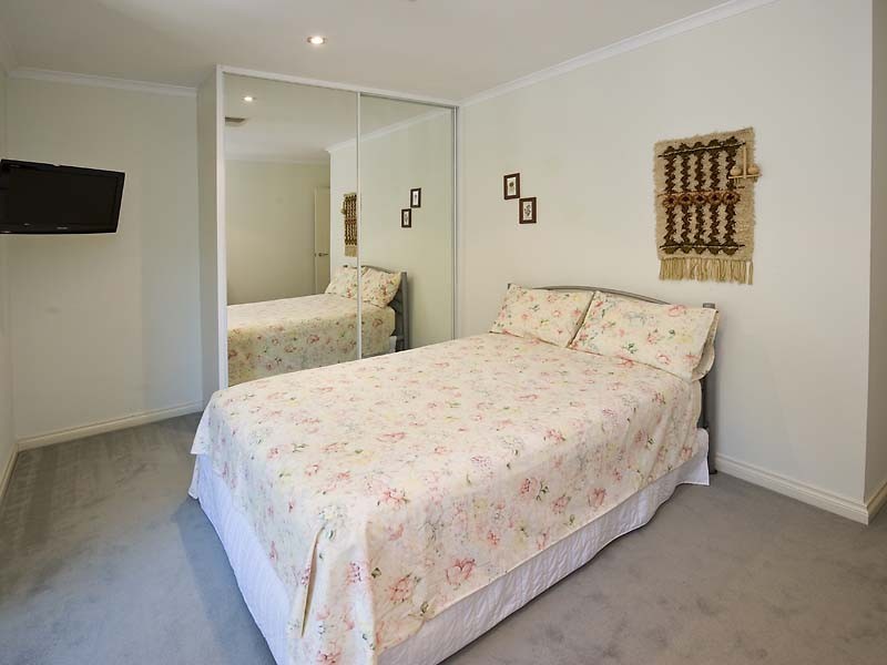 1/146A Mill Point Road, South Perth WA 6151