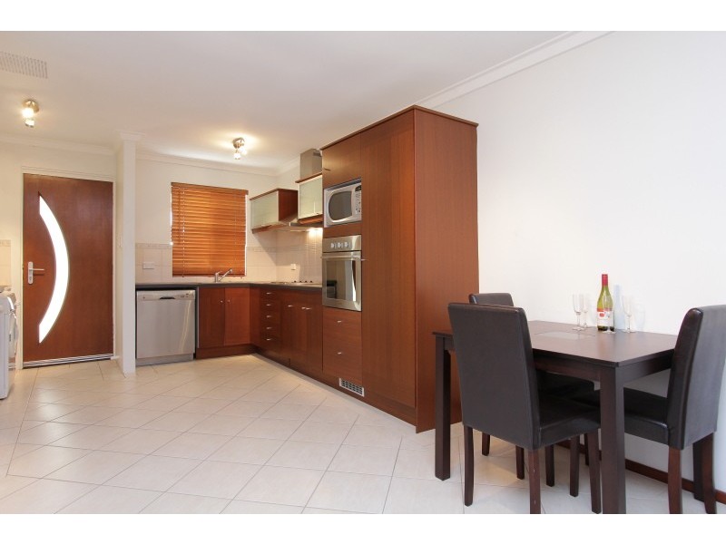 18/3 Geddes Street, Victoria Park WA 6100