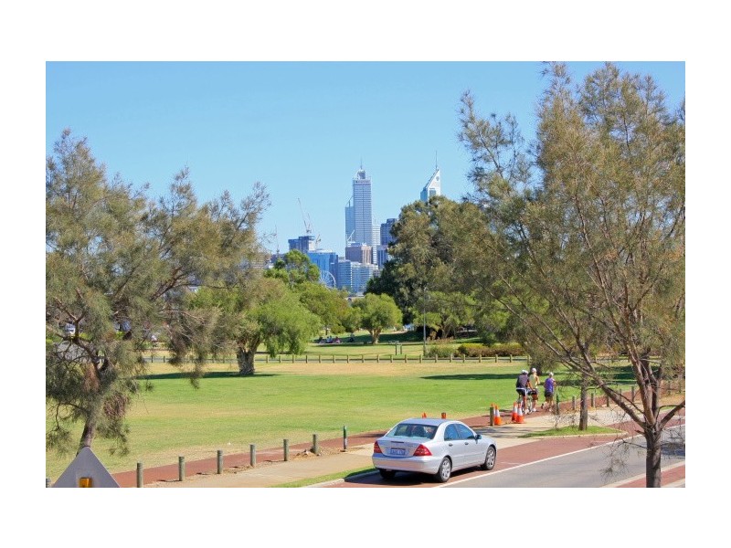 4/16 Coode Street, South Perth WA 6151