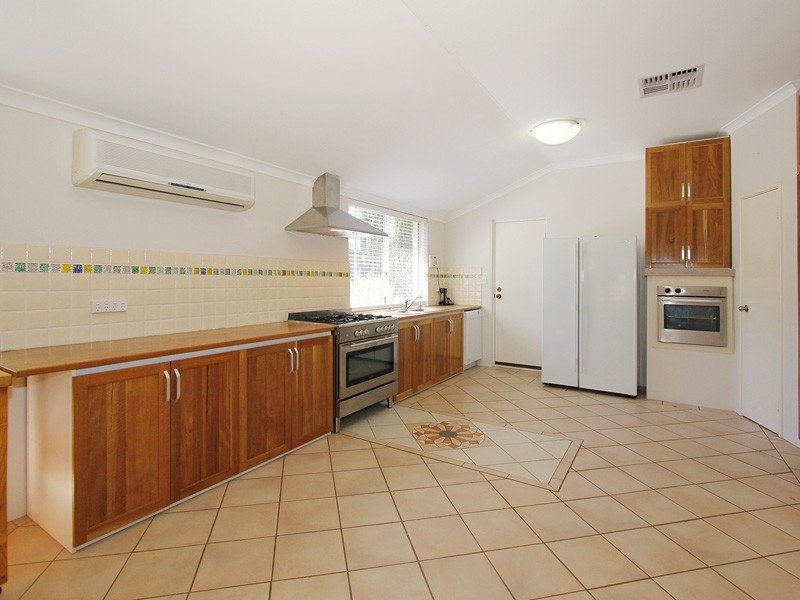 63 Ullapool Road, Mount Pleasant WA 6153