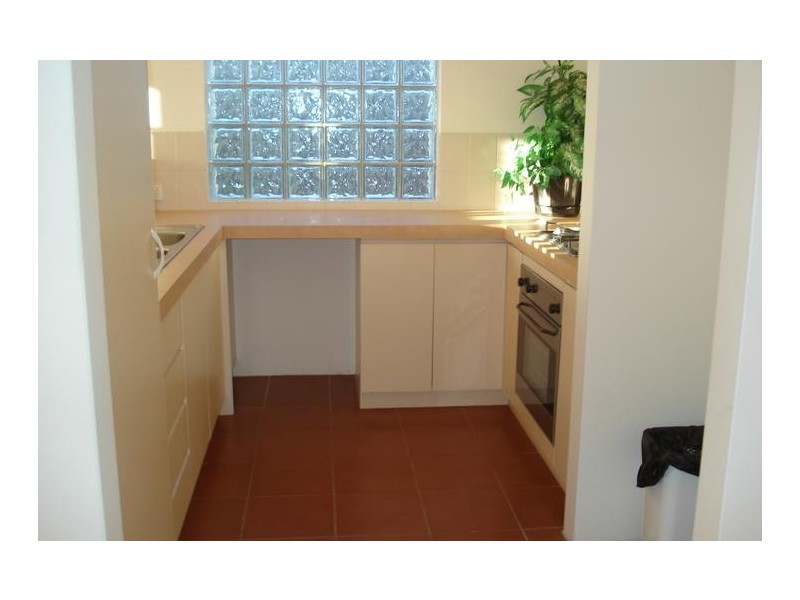 8G WARWICK, St James WA 6102
