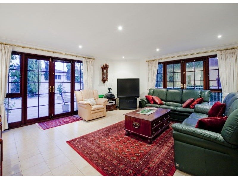 23 Robert Street, Como WA 6152