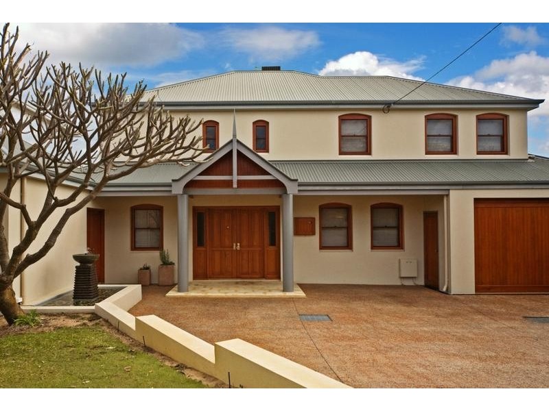 7 Success Crescent, Salter Point WA 6152