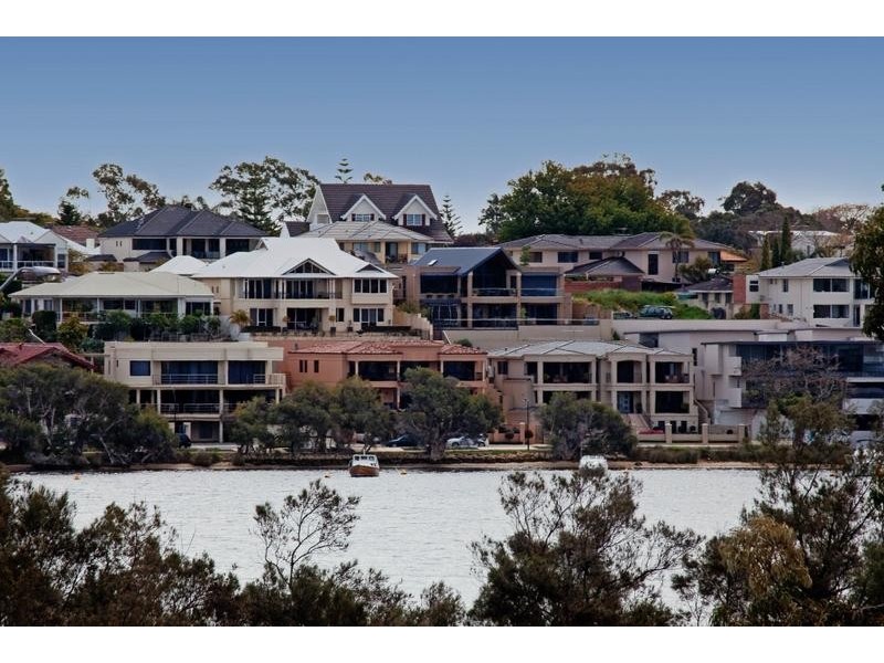 7 Success Crescent, Salter Point WA 6152