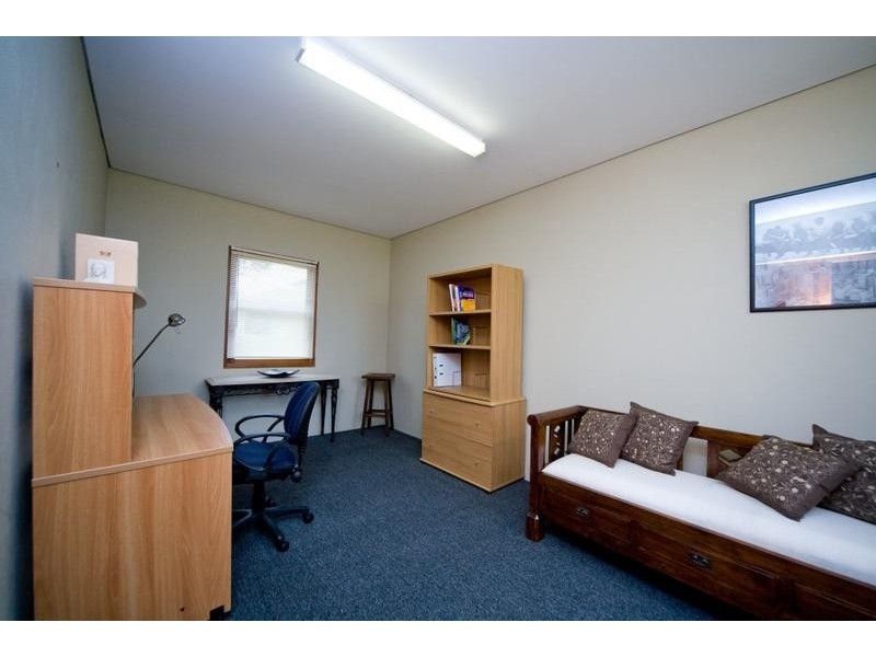 7 Success Crescent, Salter Point WA 6152