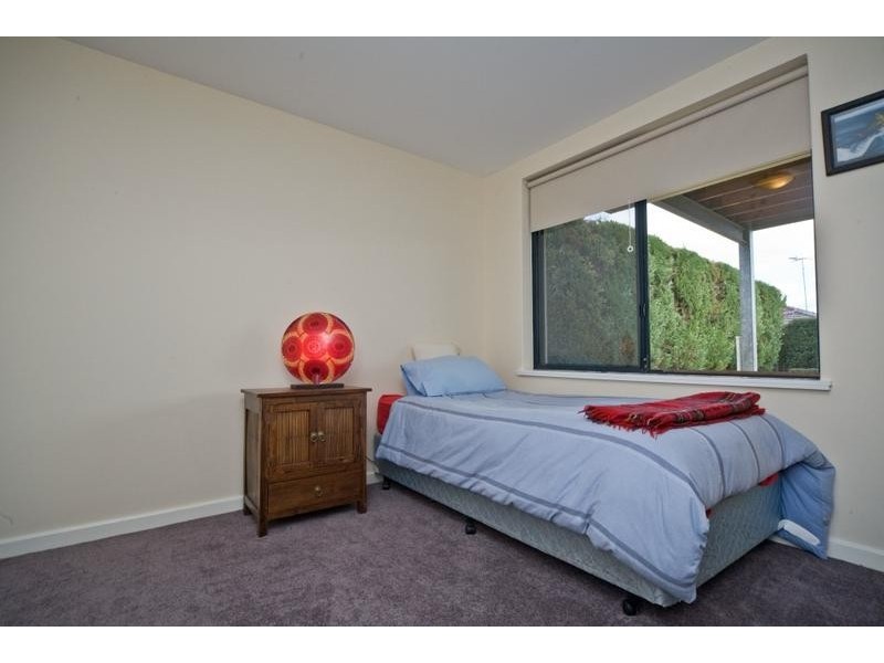 7 Success Crescent, Salter Point WA 6152