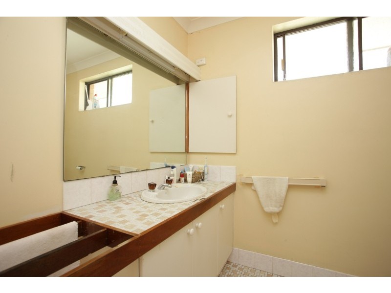 4a Etna Place, Rossmoyne WA 6148