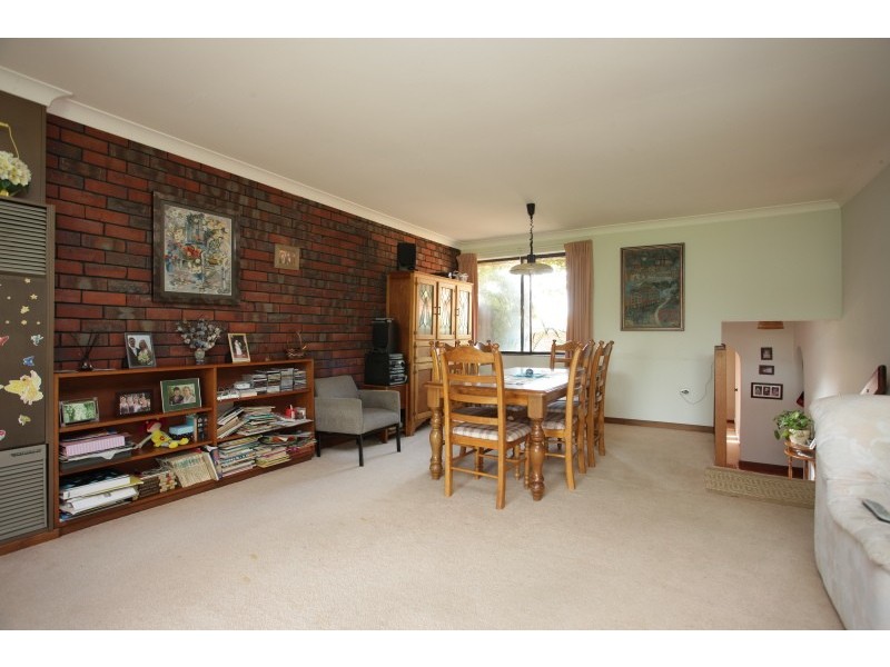 4a Etna Place, Rossmoyne WA 6148