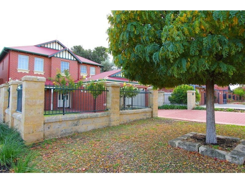 18 Broad Street, Kensington WA 6151