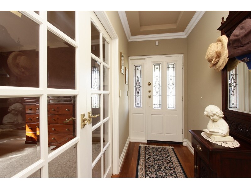 18 Broad Street, Kensington WA 6151