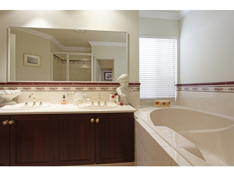 18 Broad Street, Kensington WA 6151