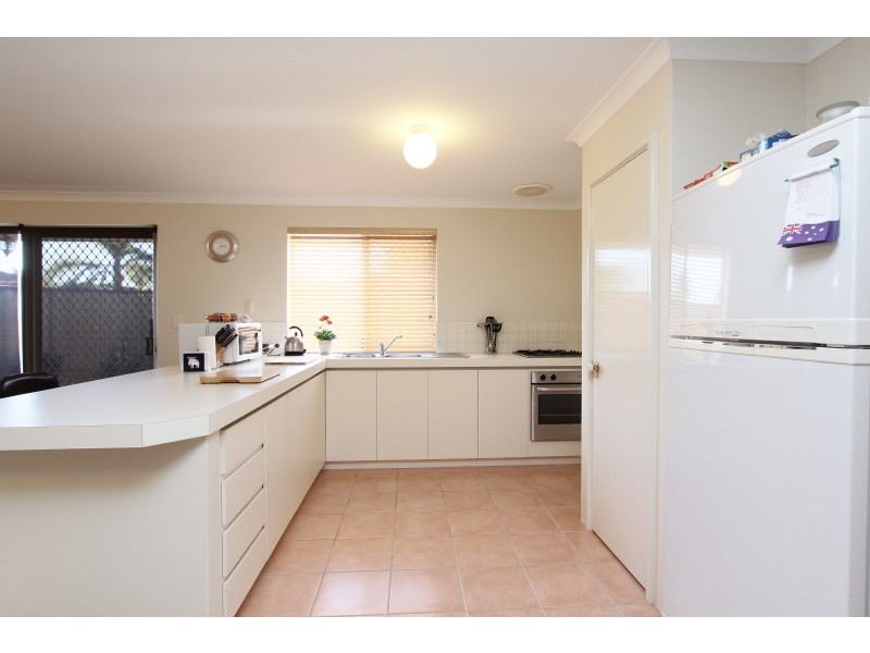 19 Coolgardie Street, St James WA 6102