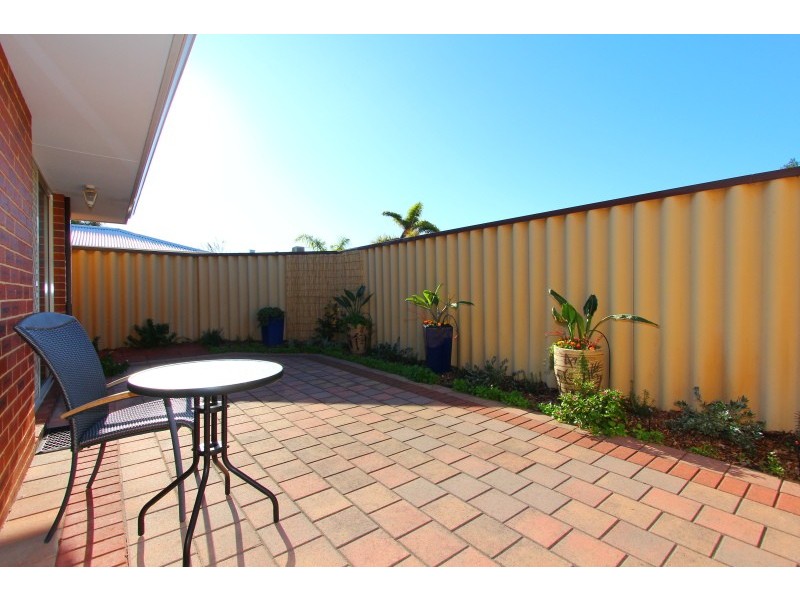 19 Coolgardie Street, St James WA 6102