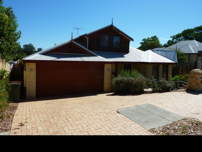 13 PLUMMER STREET, East Victoria Park WA 6101