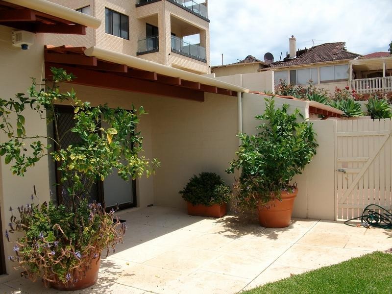 20/15 Swan Street, South Perth WA 6151