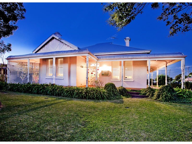 312 Railway Parade, East Cannington WA 6107