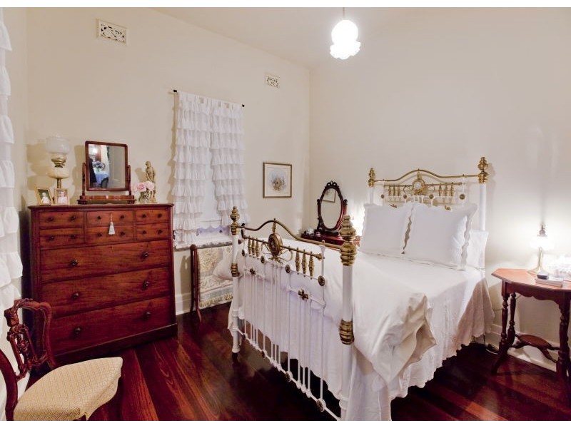 312 Railway Parade, East Cannington WA 6107