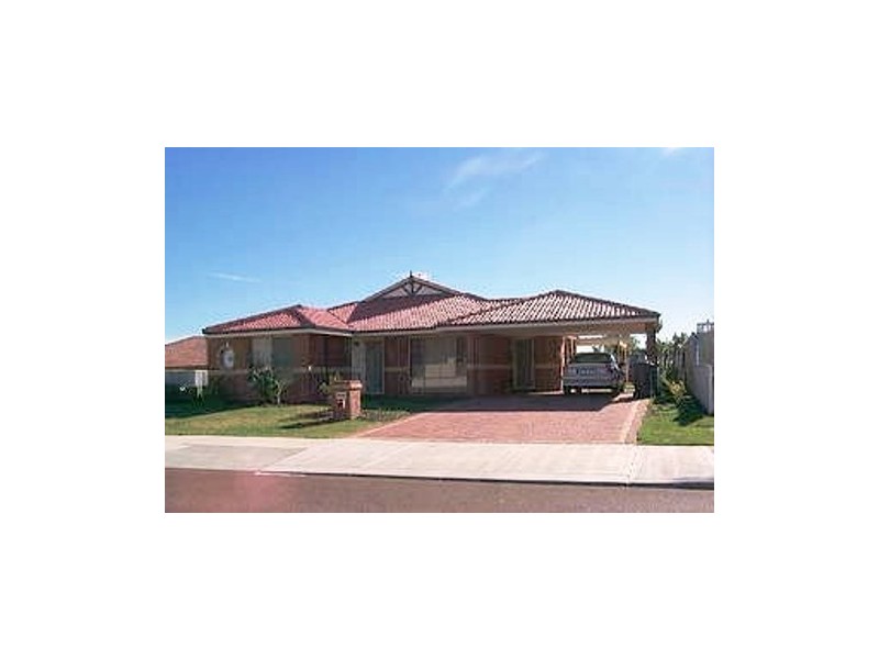 11 Daniel Drive, Canning Vale WA 6155