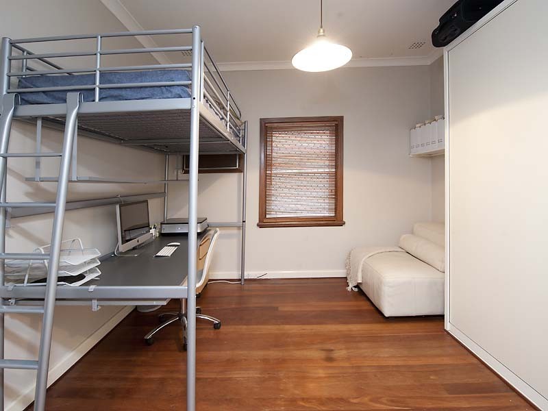 4 Anketell Street, Kensington WA 6151