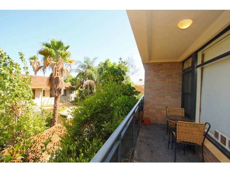 9/30 Preston Street, Como WA 6152