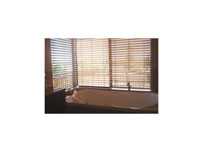 14 Etna Place, Rossmoyne WA 6148