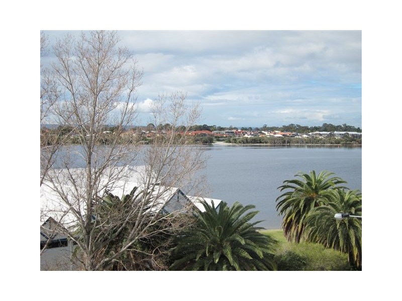 303/1 The Esplanade, Mount Pleasant WA 6153