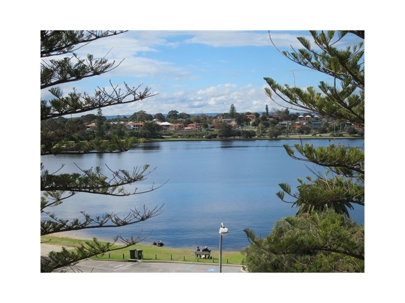 303/1 The Esplanade, Mount Pleasant WA 6153