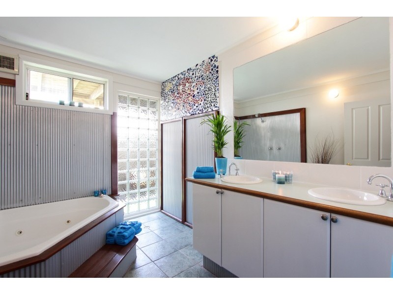 9 Kent Street, Victoria Park WA 6100