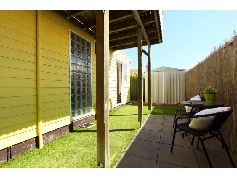 9 Kent Street, Victoria Park WA 6100