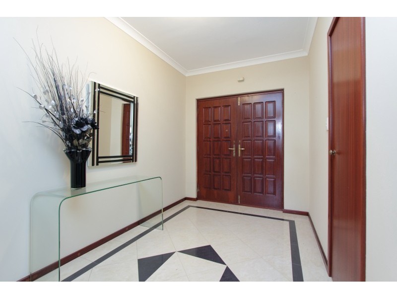 18 Rookwood Street, Mount Pleasant WA 6153