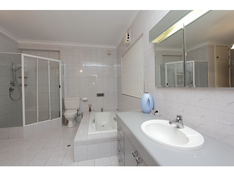 18 Rookwood Street, Mount Pleasant WA 6153