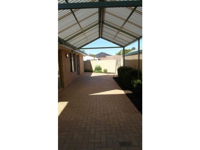 a/137 Lockhart Street, Como WA 6152