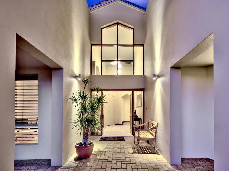 3 Glasnevin Court, Waterford WA 6152